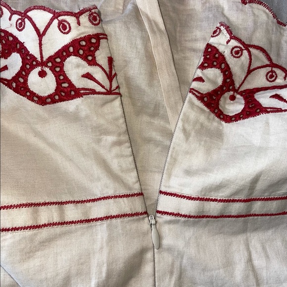 Ann Taylor Embroidered Tank Top Size 8 - Picture 6 of 6